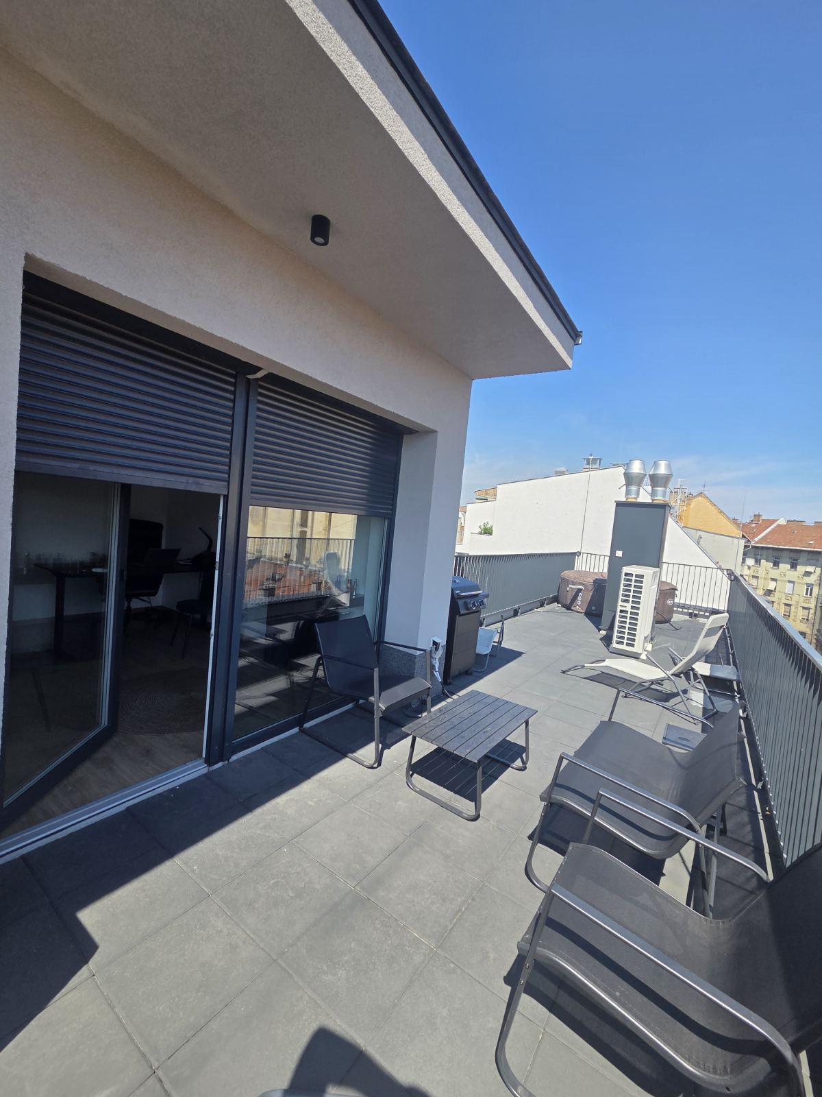 auum estates budapest iroda